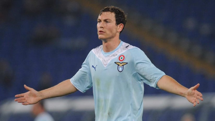 lichtsteiner maglia lazio.jpg