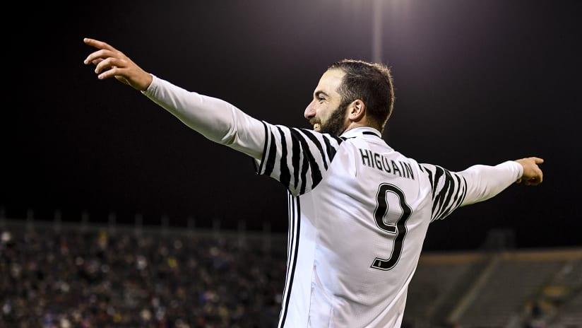 Higuain Cagliari-Juve 2017