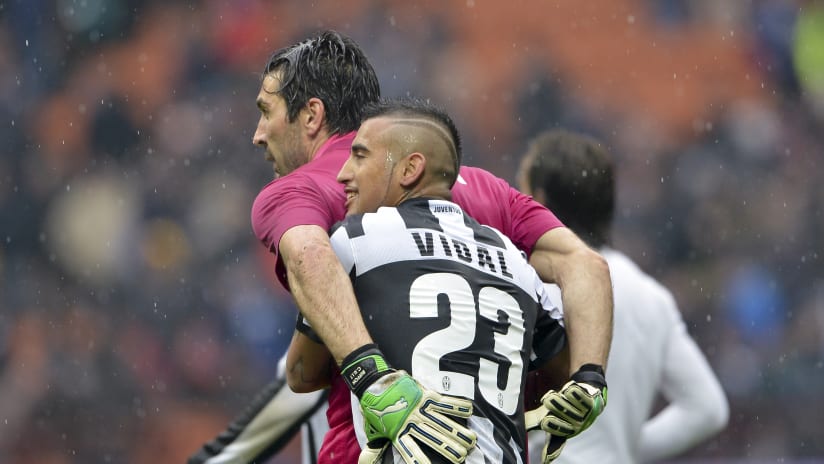 Vidal Buffon Inter Juve