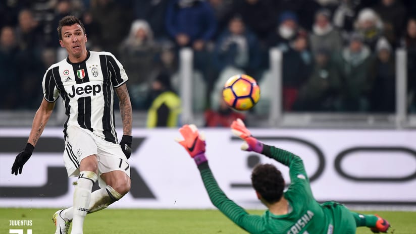 20180227_mandzukic_vs_atalanta_timcup.jpg