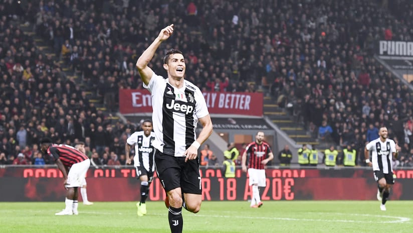 Iconic AC Milan-Juventus San Siro Goals!