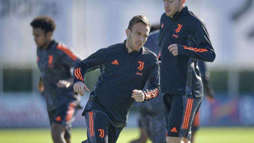 LIVE 11:45 CET | Juve's workout on the Eve of Porto ...