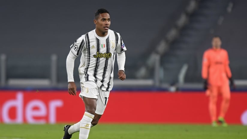 Juventus - Ferencvaros | Alex Sandro: «Felice per la vittoria e per i 90' in campo»