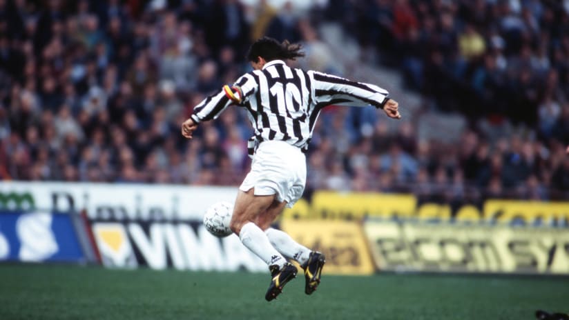 Roberto Baggio: divine football