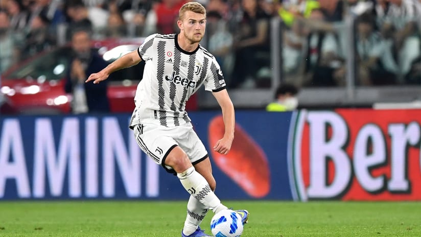 Matthijs de Ligt's Best Moments 2021/22