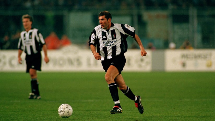 Zidane Legendary Goals and Skills 