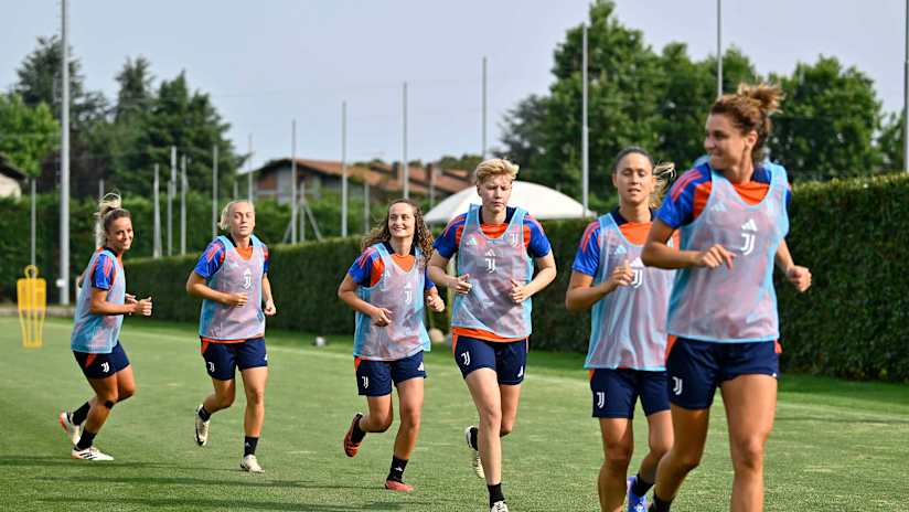 Women | First training of the season