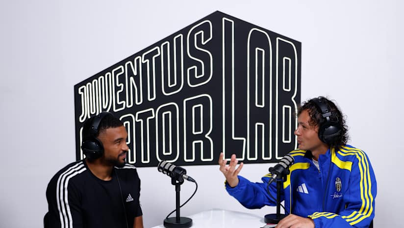 @ Small Talk S02 E01 | Unbreakable | Gleison Bremer