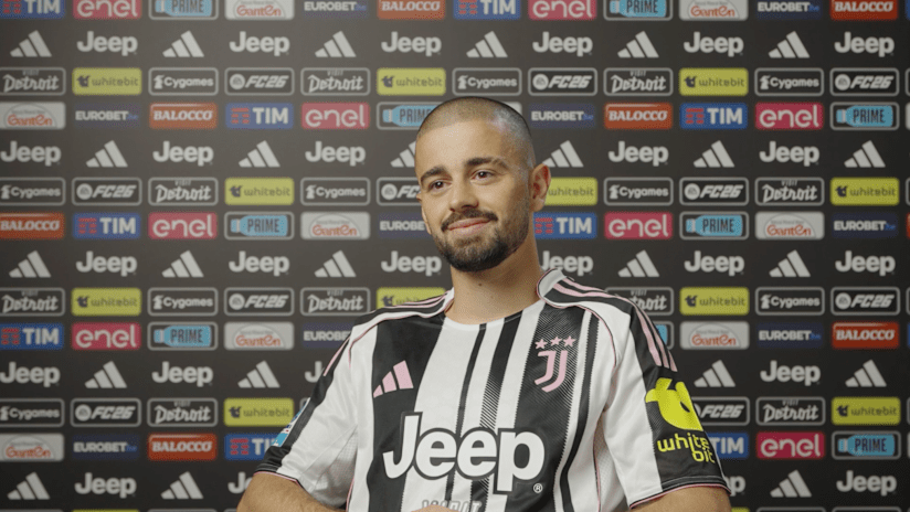 Zhegrova's first interview as a Bianconero