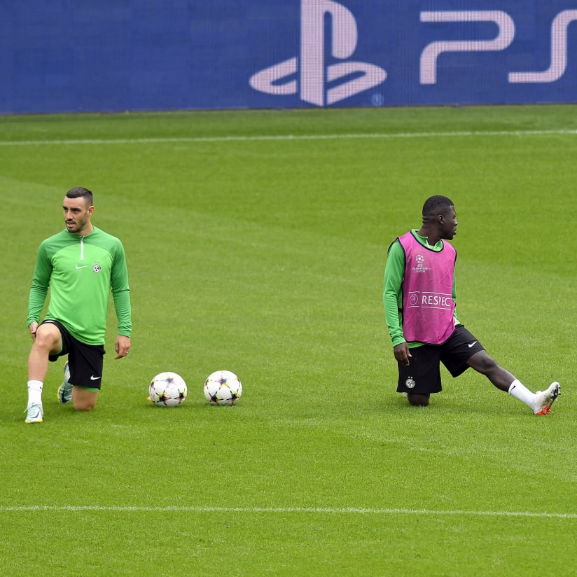 Maccabi training @ Allianz