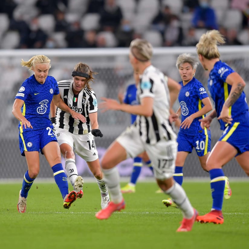 Chelsea edge out Juve in Turin