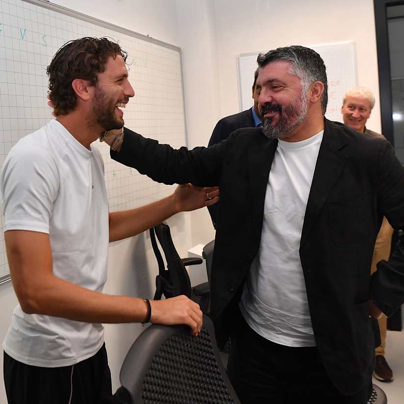 GALLERY | Italian delegation visits Continassa