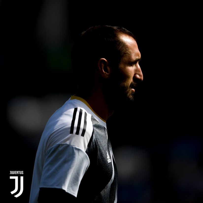 Chiellini and Mandzukic score in international draws