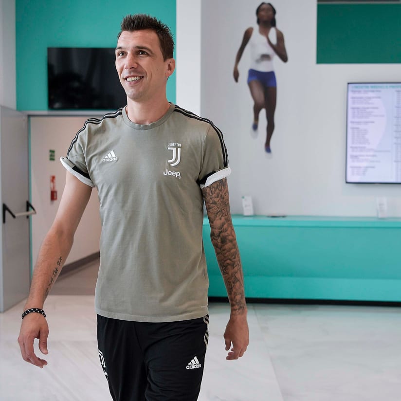 Mario Mandzukic returns to Turin! 