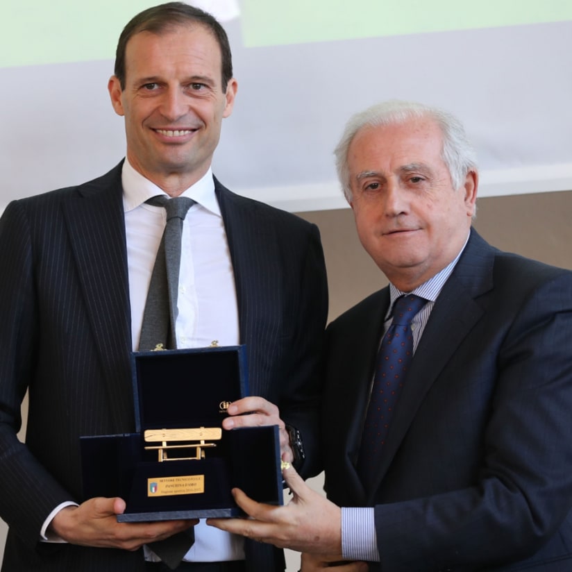 Massimiliano Allegri wins “Panchina d’Oro” award