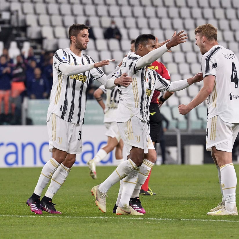 Alex Sandro e de Ligt, 3-1 al Parma