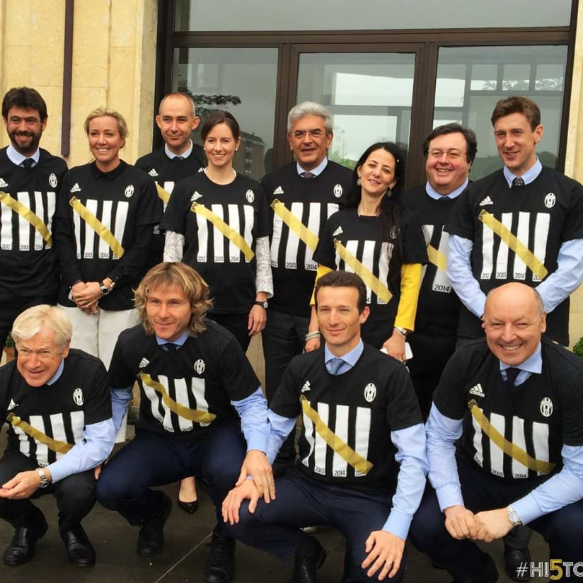 Board of directors celebrates HI5TORY