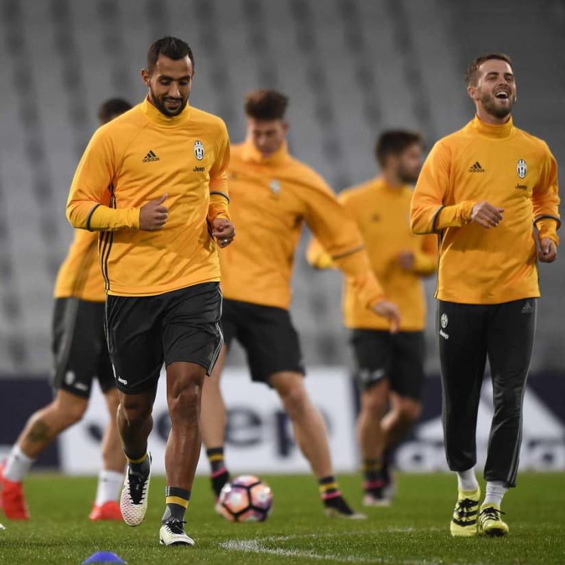 A laugh under the lights! 