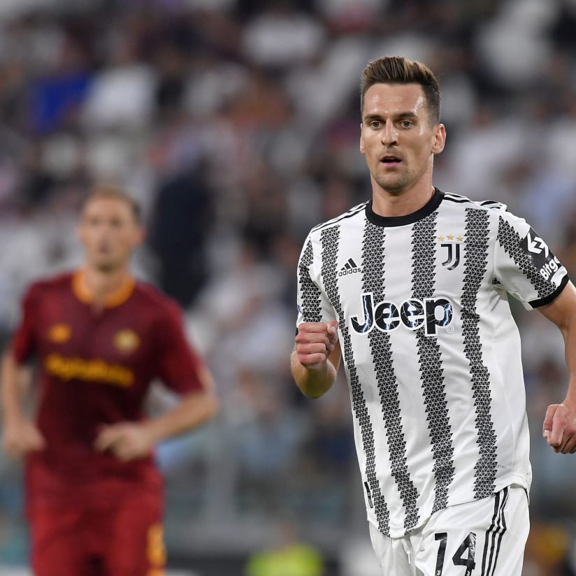 Gallery | Milik makes Bianconeri debut