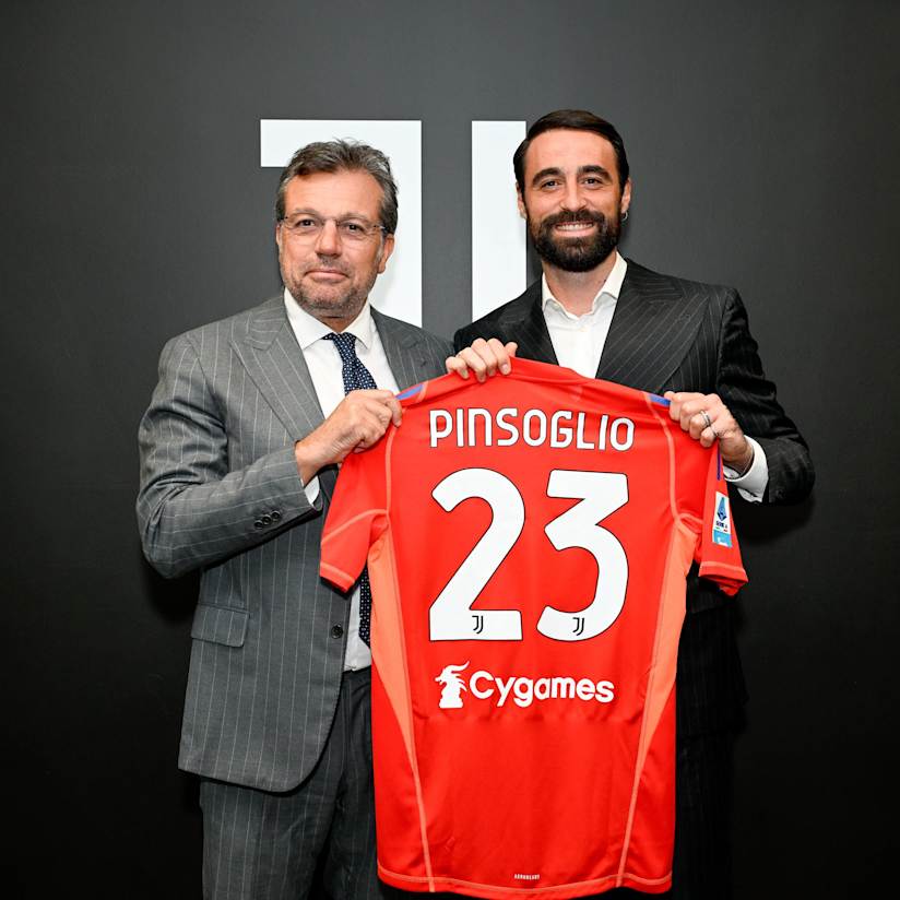 Pinsoglio remains in black and white!