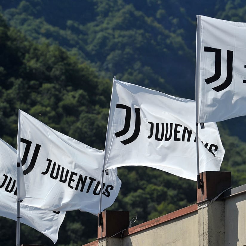 L'abbraccio bianconero di Villar