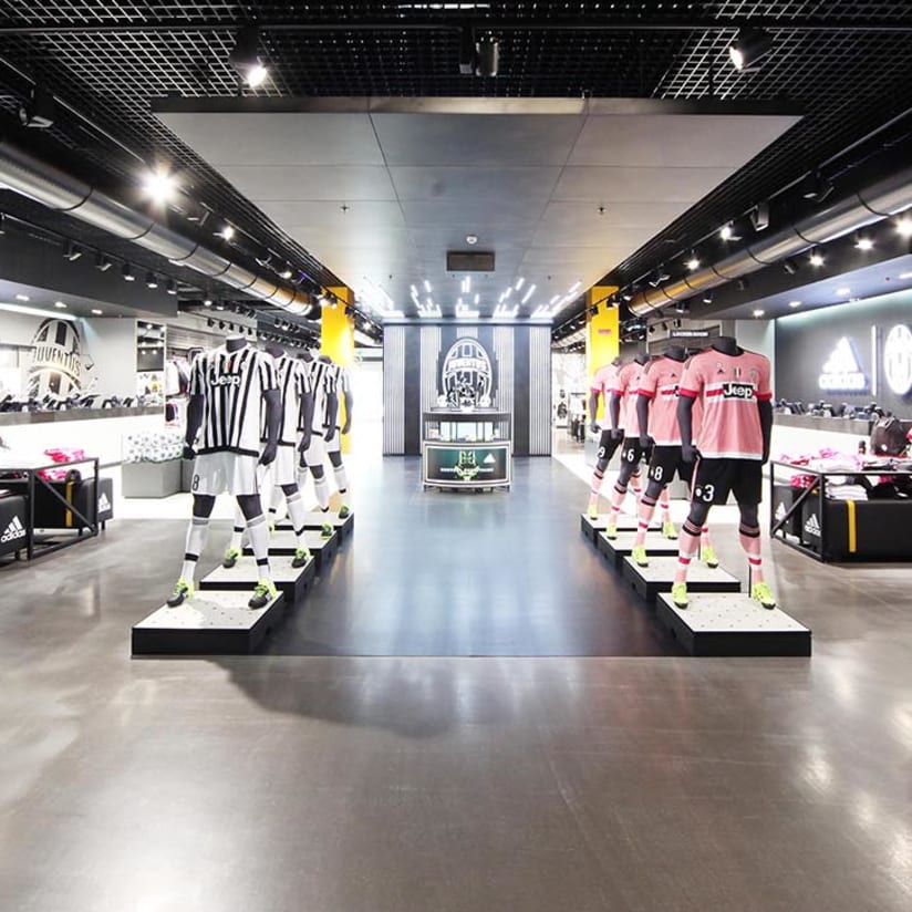 Tampilan baru Juventus Store