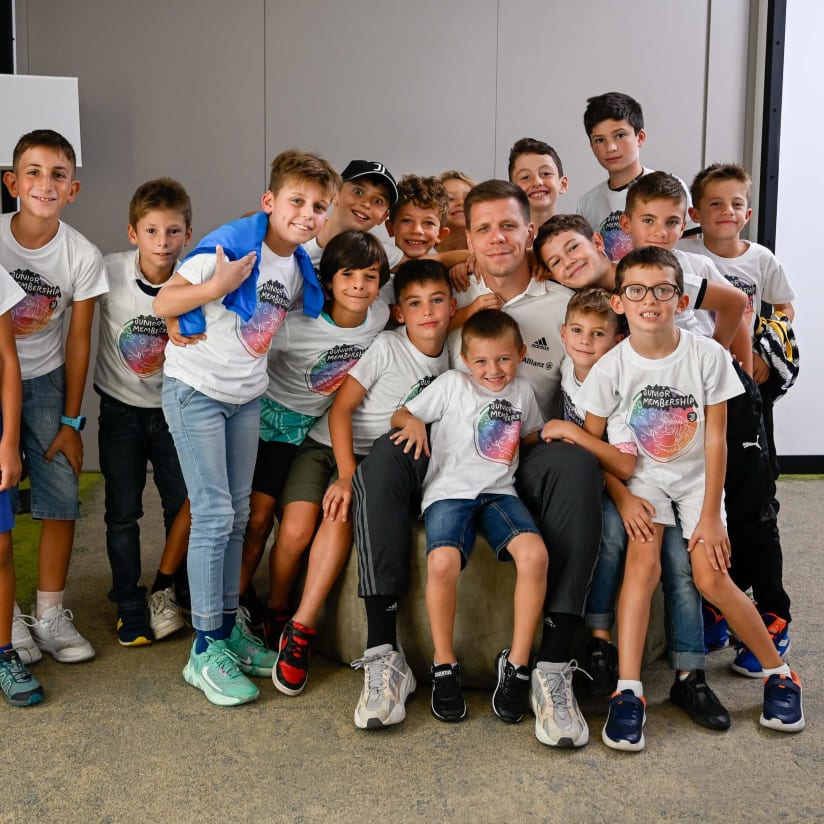 An afternoon with Tek and our Junior Members!