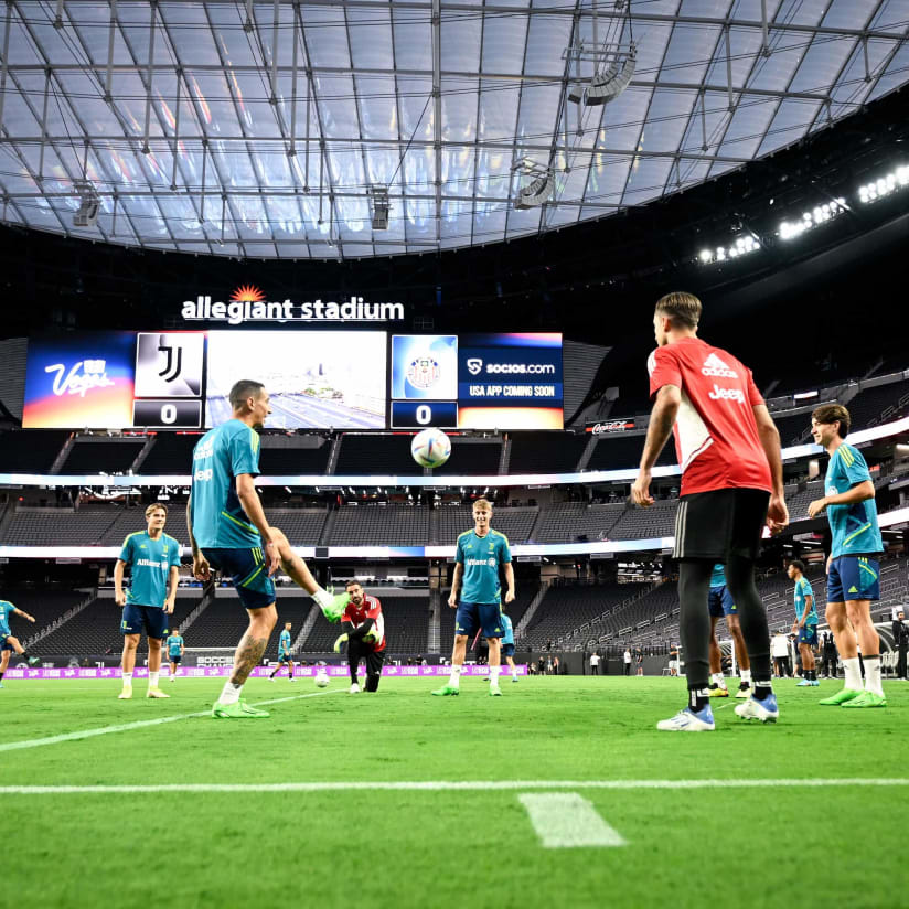 Gallery | First training in USA