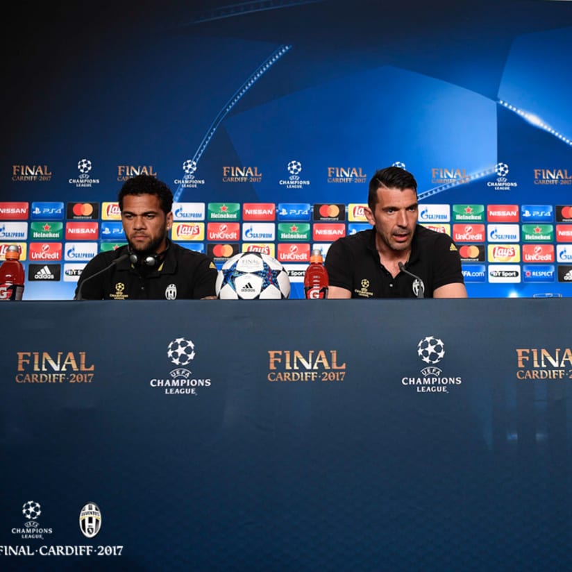 Allegri, Alves and Buffon meet the media