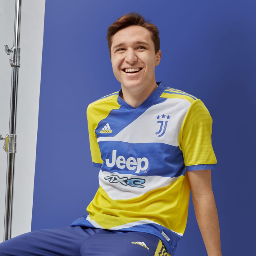 NUOVO KIT THIRD 2021/22