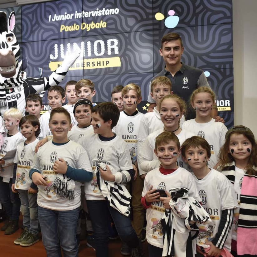 Paulo Dybala meets the Junior Reporters!