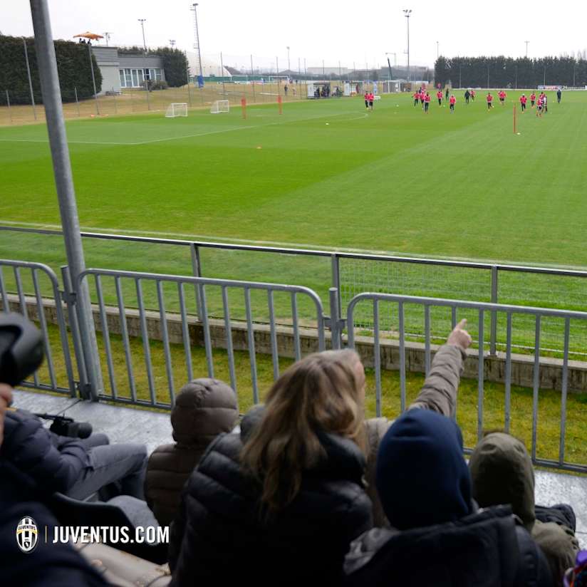Fans flock to open training