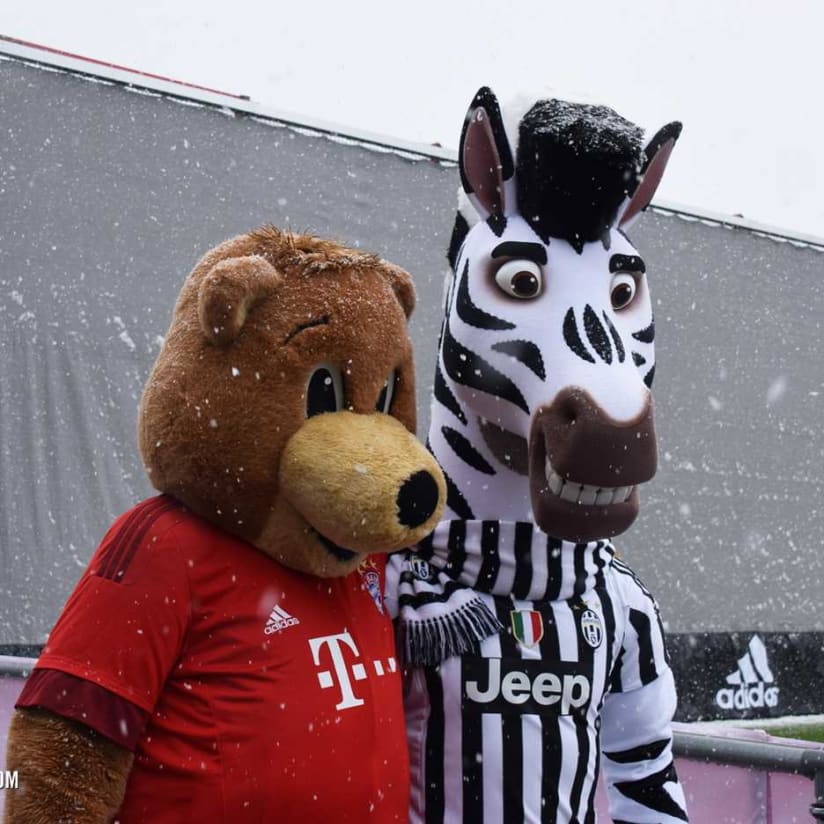 Snow and shopping on J and Berni's reunion!