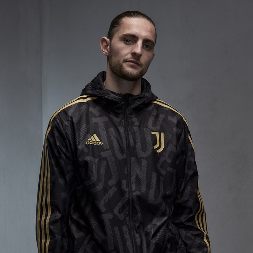 OFFICIAL TRAINING KIT 2020/21