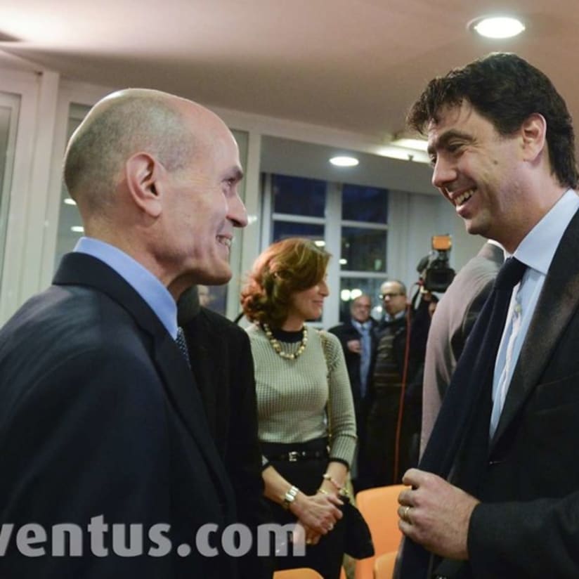 Agnelli al Sermig per l'incontro "Rendiamoci Conto" - Agnelli at SERMIG for "Let's Open our Eyes"