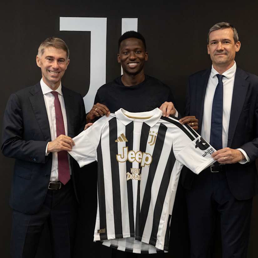 Pape Matar Sarr is Bianconero! 