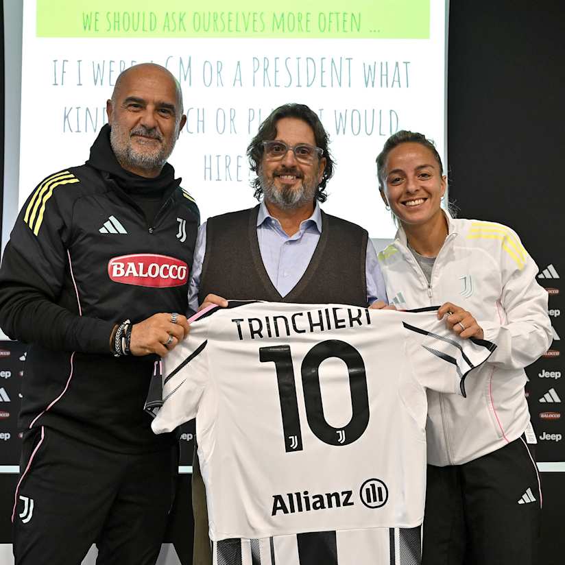 Gallery | Women | Andrea Trinchieri ospite speciale durante l'allenamento