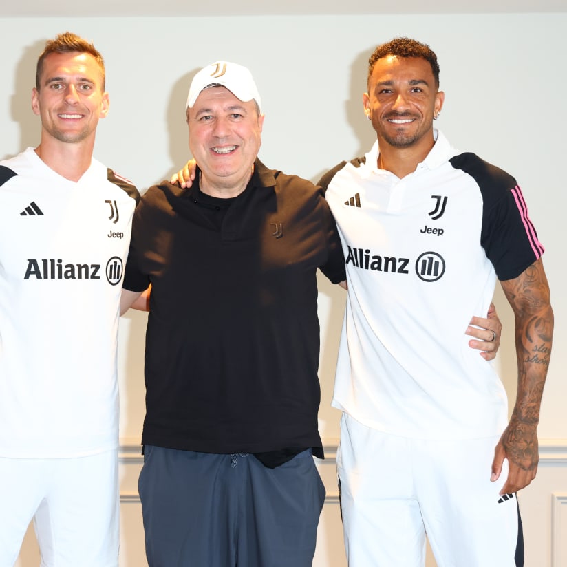 Gallery | Danilo e Milik incontrano gli Juventus Official Fan Club