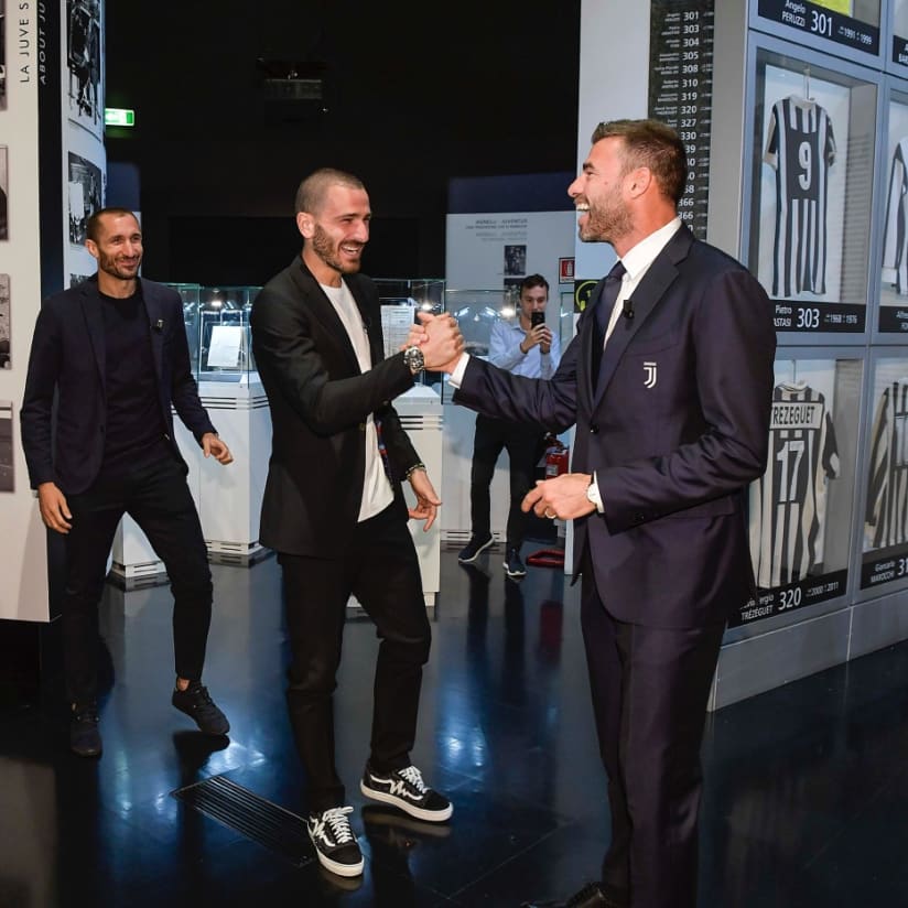 What a surprise for Barzagli at Juventus Museum!