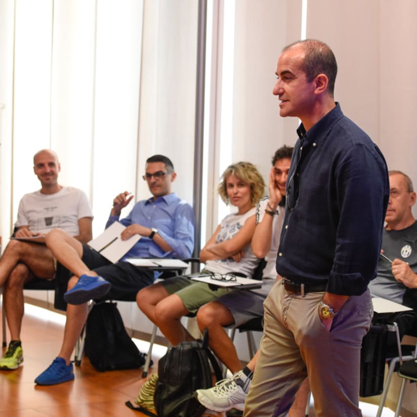 Juve staff at work for Social Team Building