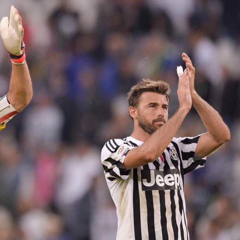 Barzagli and Buffon extend contracts until 2018