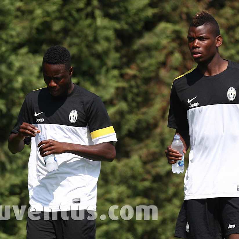 Pogba captains France to opening win