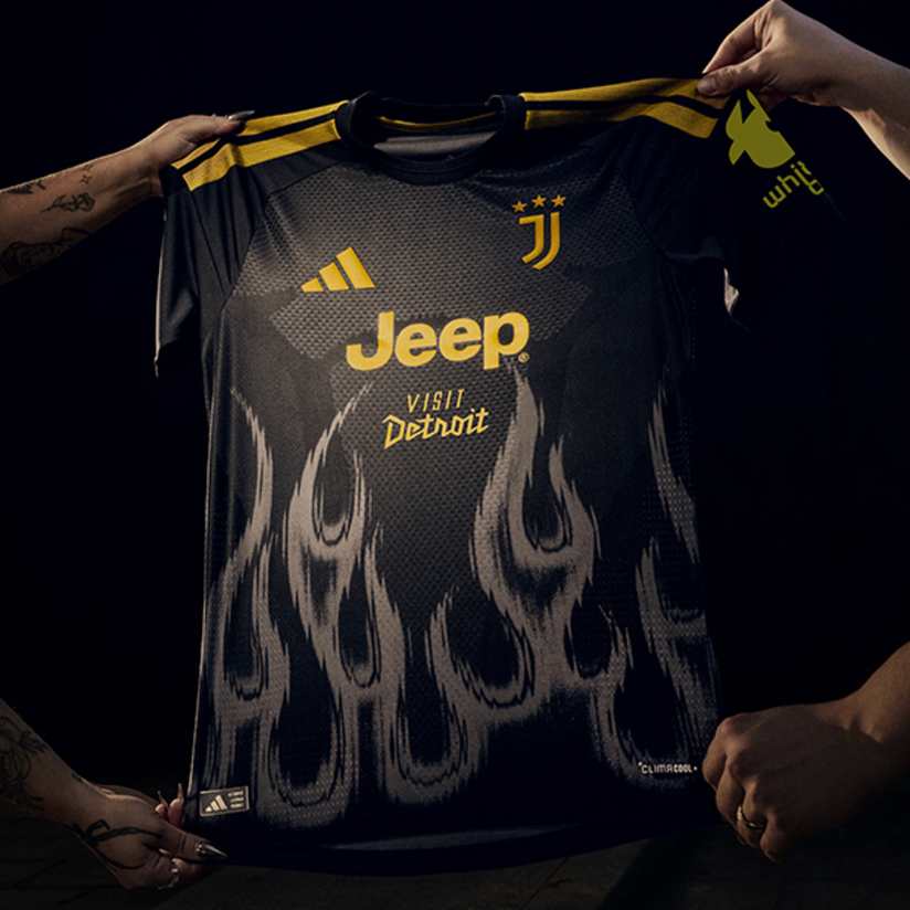 THIRD KIT 26/27