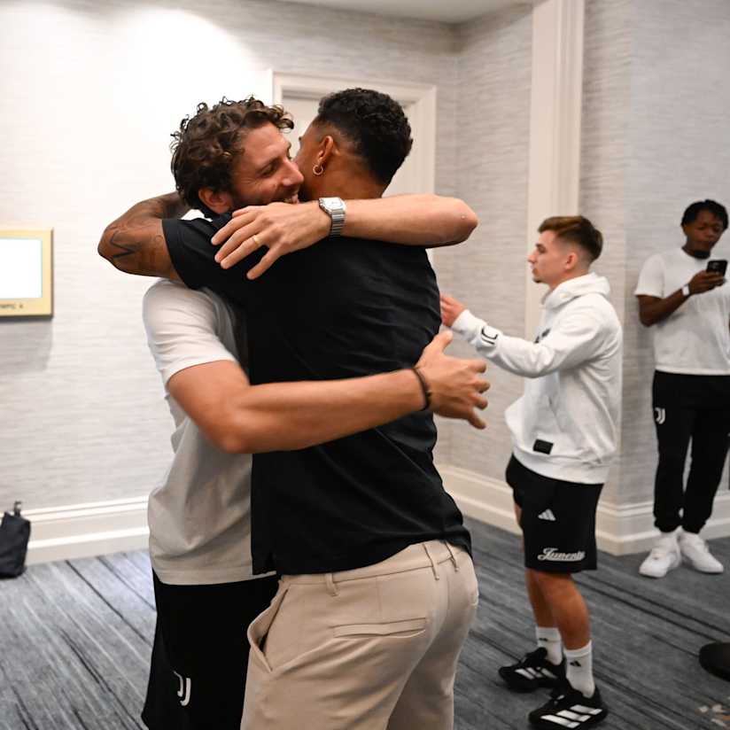 GALLERY | Danilo and Alex Sandro stop by