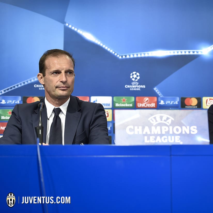 Allegri and Chiellini chat #DZGJuve