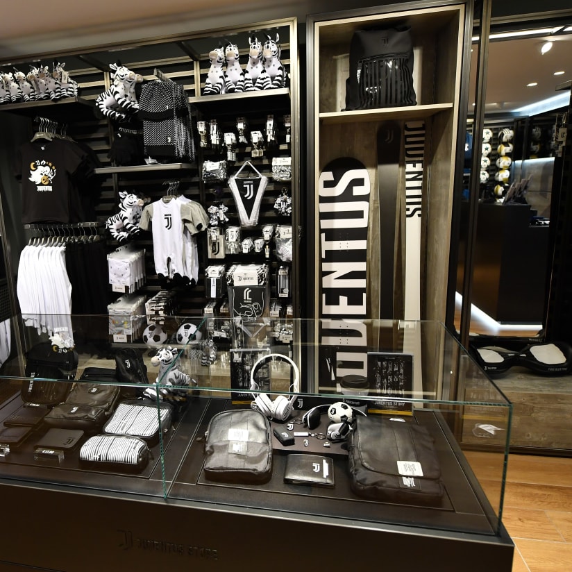 775030938VP053_Juventus_v_S