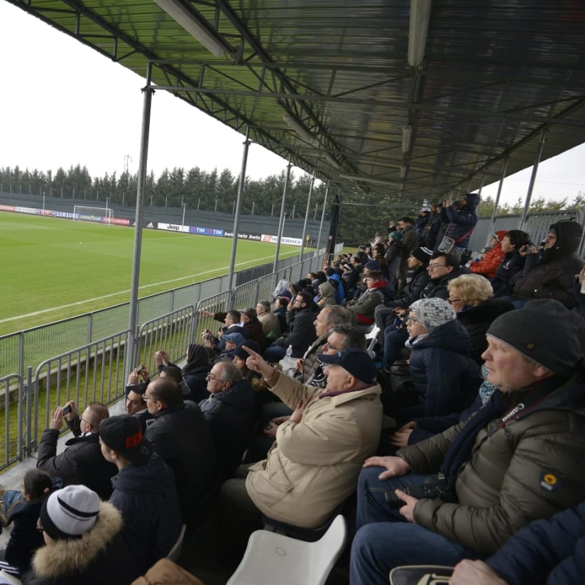 Session in front of the supporters