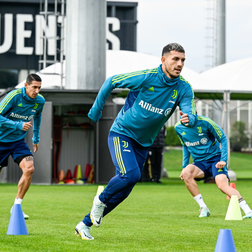 Qatar 2022 Recap | Four more Bianconeri in last 16 as Argentina and Poland qualify