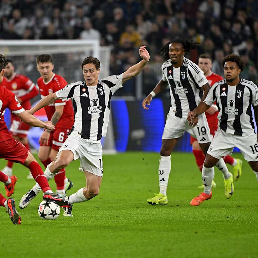 Juve suffer late defeat to Stuttgart