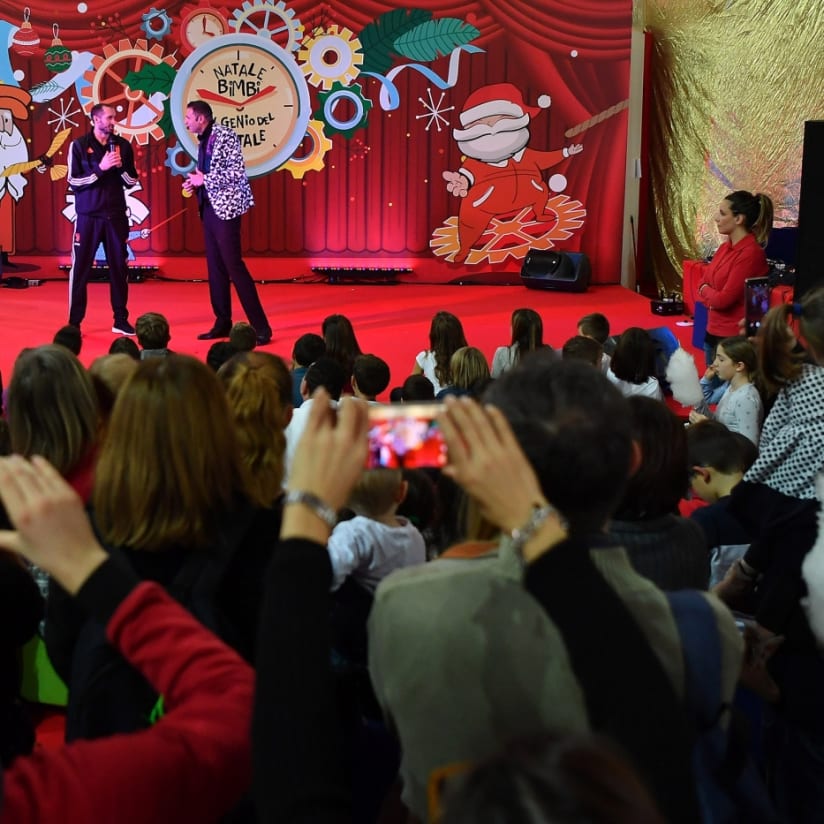 Captain Chiellini celebrates Christmas with FCA Kids